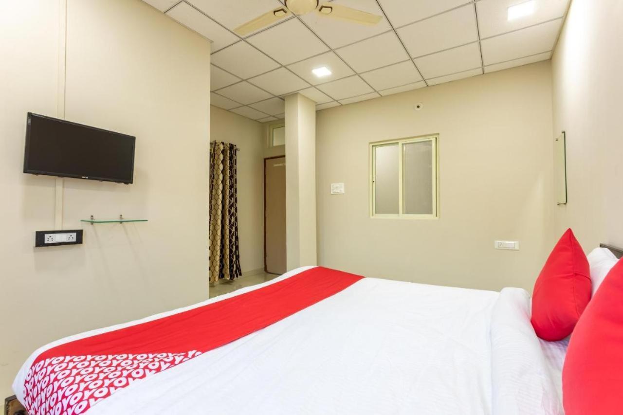 Jagtara Residency Hotell Indore Exteriör bild